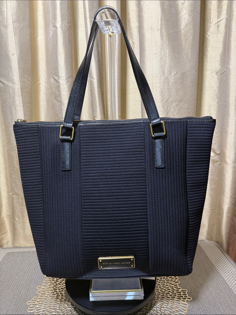 Marc by Marc Jacobs Black Textured Tote Bag Zip Top Large